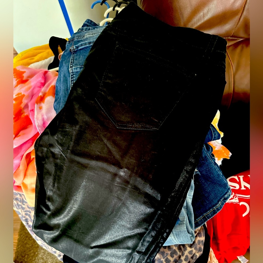 Aeropostale, 17/18 Black pleather jeans